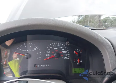 2004 Ford F-150 Xlt из США, поврежденный, VIN 1FTRW14W74KC80634